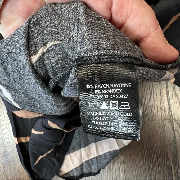 NIC+ZOE Abstract Animal Top Multi SZ SM - Picture 6 of 6